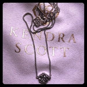 Tess Silver Pendant Necklace In Platinum Drusy